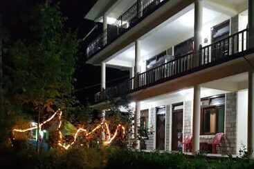 酒店 Goroomgo Aby S Hut Manali