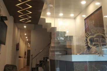 فندق Goroomgo Double Tree Ghaziabad