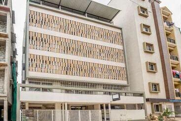 酒店 The Altruist Business Stays