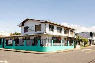 In The Wind Hostel And Guesthouse