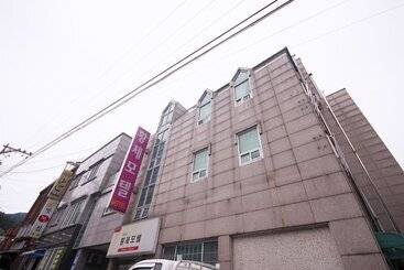モーテル Ulleung Hwangje