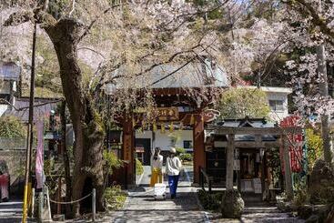 ריוקאן Temple Hotel Shimanobo