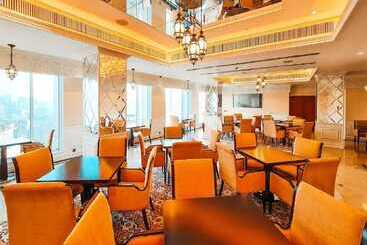 Hotel Goroomgo Green Hill Imphal