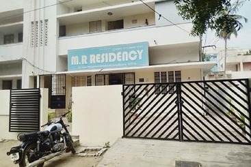 Hotel Goroomgo Mr Residency Madurai