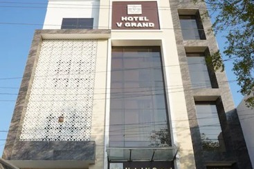 ホテル Goroomgo V Grand Bareilly