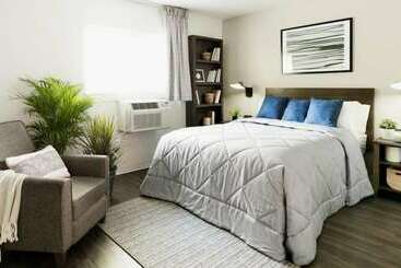 호텔 Intown Suites Extended Stay Newport News Va   South