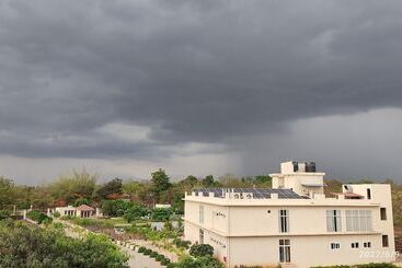 Hotel Justa Rudra Resort & Spa