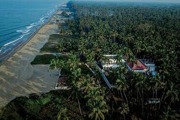 Отель Veda5 Ayurveda Living Village