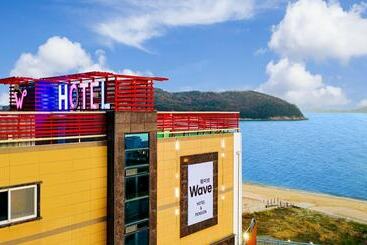 فندق على الطريق Geojedo Jisepo Wave