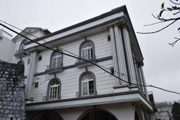 酒店 Vasantham Palace