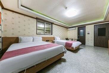 Kwang Hye Won Some Self Check In Motel