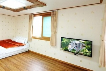 Miryang Ice Valley Cable Car Pension