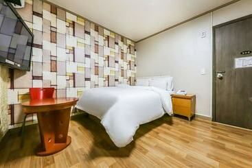 Motel Asan Meoru