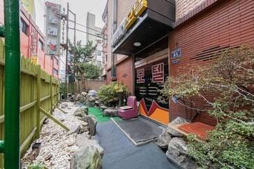 Motel Incheon Jewelry