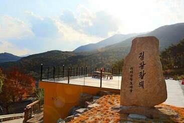 Hapcheon Gayasan Hwangtomaeul Pension