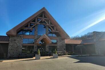 호텔 The Lodge At Hocking College