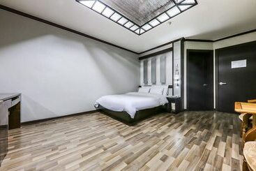 Motel Asan Crystal