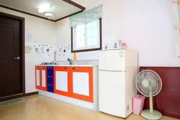 Taean Seogyanguichueok Pension