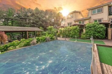 Gapyeong Swimteo Pet Pension