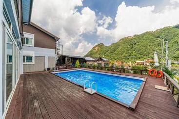 Hongcheon Tteul Pension