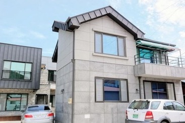 Namhae Bakatio Pension