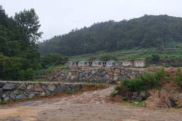Namhae Yanghwahwangto Pension