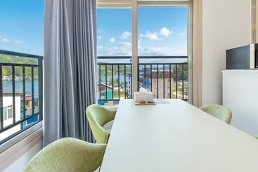 Nami Island Pig Dream Spa Pension