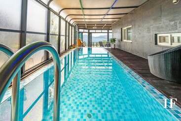 بنسيون Geoje Sea And Blue Pool Villa