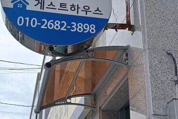 פנסיון Jeonju J & J Guesthouse
