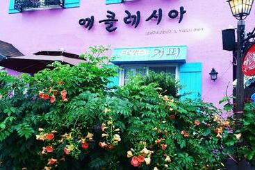 ペンション Samcheok Ecclesia S Morning Guest House