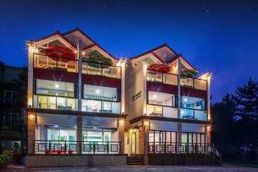 Yangyang Marepino Pension