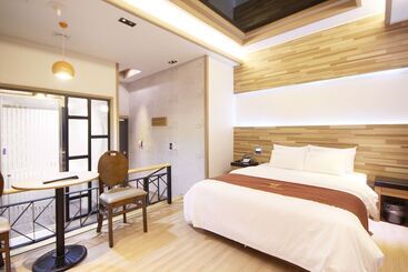 Gimje Pga Self Check In Motel