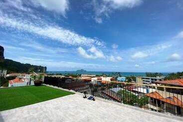 בית מלון כפרי Aonang Dugong