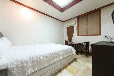 מוטל Changwon Masan Hapseongdong Tong