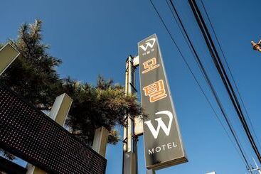 Motel Chuncheon W