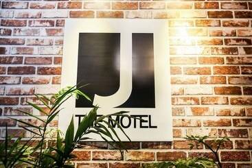 汽车旅馆  Dangjin J