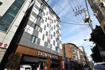 Motel Jinju Hotel Daom