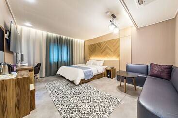 Motel Shiheung Tiara