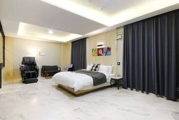 מוטל Yangsan Lime