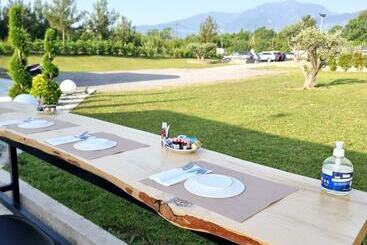 מלון דירות Olympus Pantheon Luxury Rooms