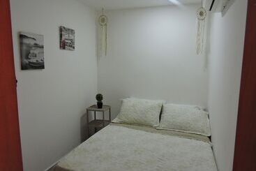 ベッドアンドブレックファースト Casa Biscanna