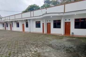 ホテル Arjuna Sari Bandungan