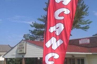فندق على الطريق Red Crown Inn