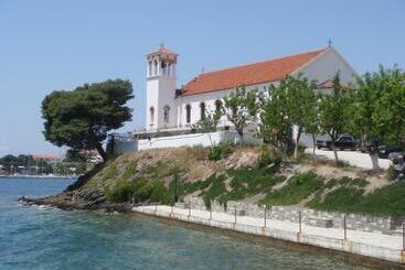 Welcome To Hotel ,,petunia,, In Neos Marmaras,xalkidiki ,greece,in Para18dise