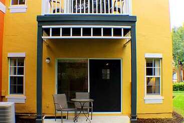 קוטג'' Emerald Island Ru104