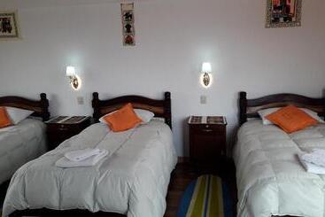 Отель Hostal Jallalla