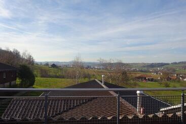 فندق ريفى Rehalp