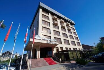 Megapolis Hotel Shymkent