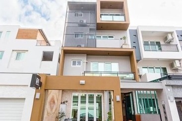 پانسیون Alleyway Homestay