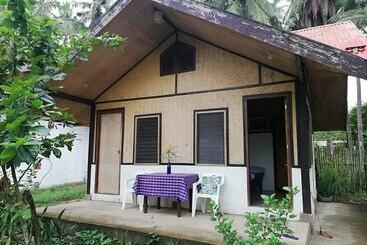 پانسیون Balay Cuyonon Eco Lodge